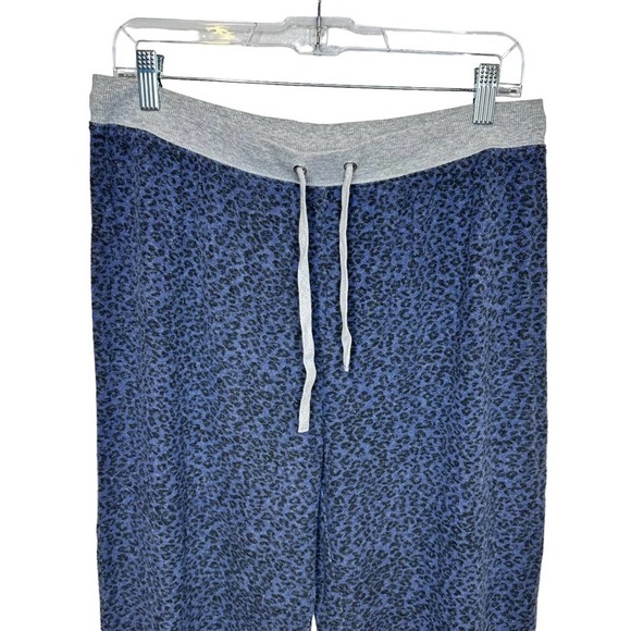 SPLENDID Blue Leopard Print Joggers Size Medium NWOT - Picture 3 of 8